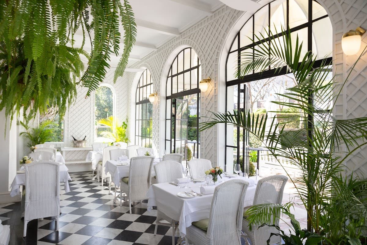 Le Lude Estate and Orangerie Restaurant gallery image 1